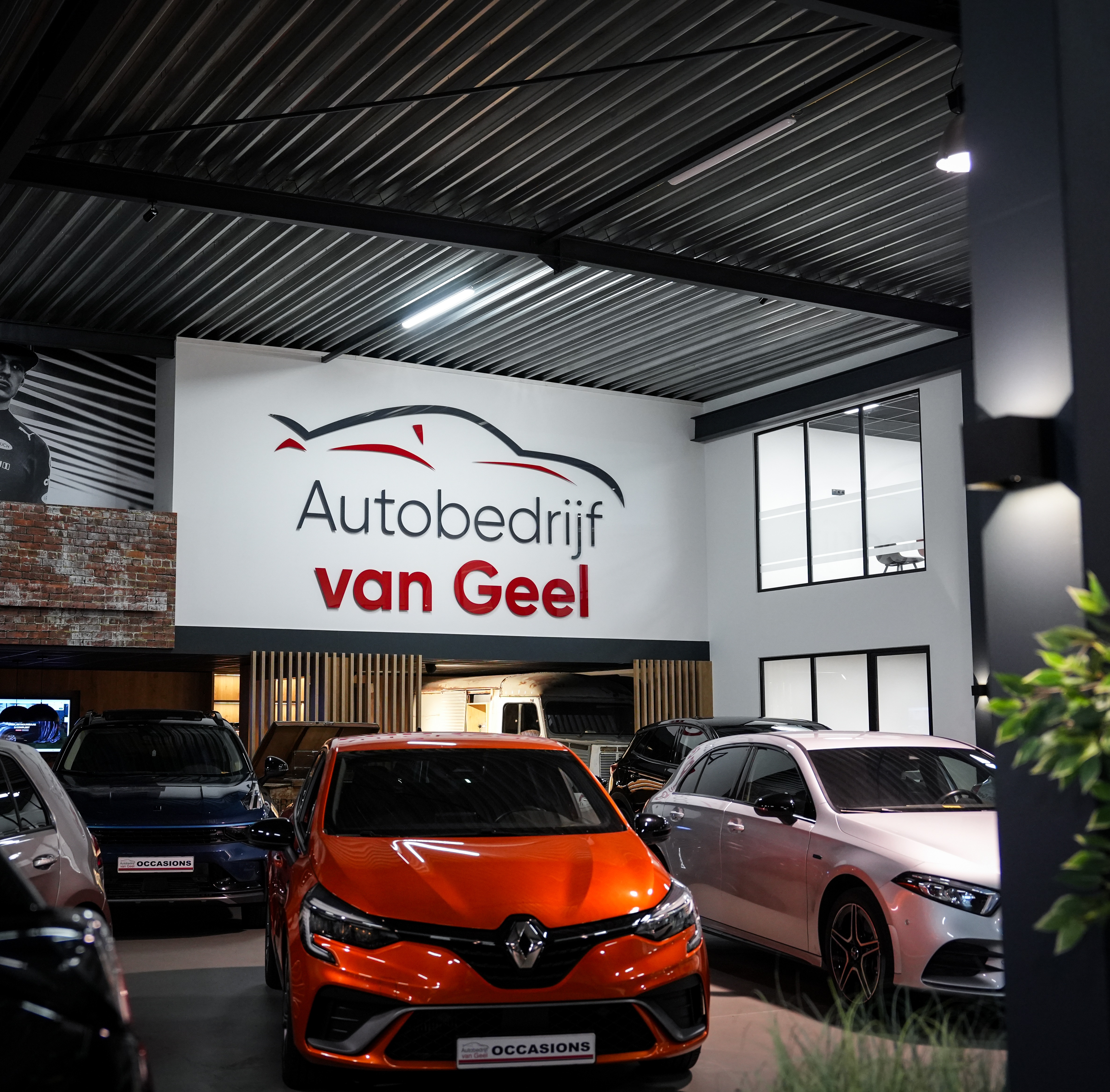 Gallery gallery_images_2_6_1782979218489455474.jpg  | Autobedrijf van Geel