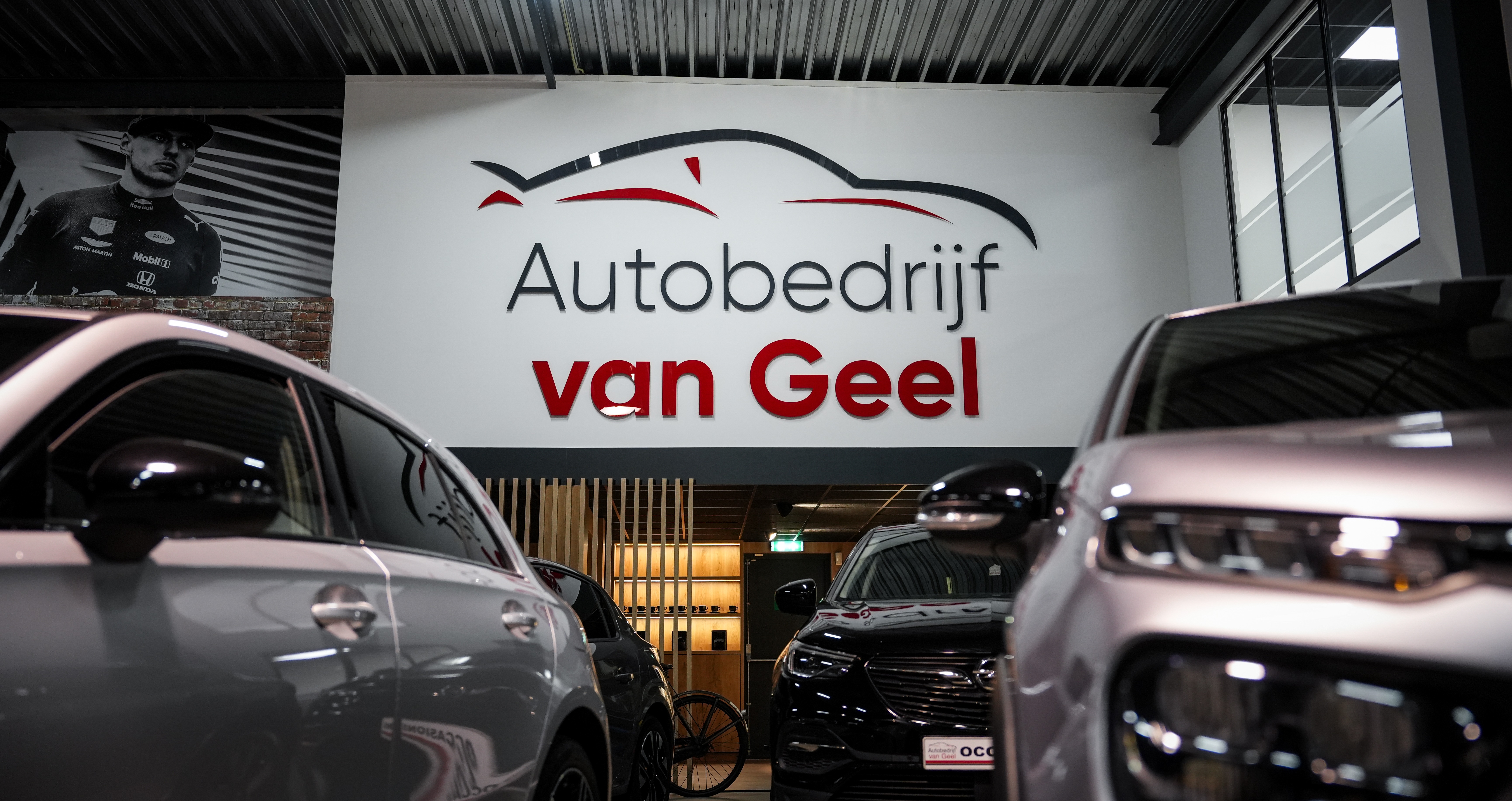 Subpage Listing Image Importservice | Autobedrijf van Geel