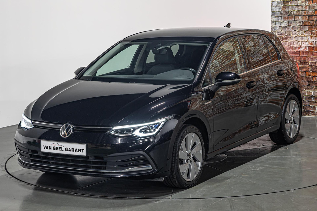Volkswagen Golf 1.5 TSI R-Line I Stoelen met memory I Stoelverwarming I Rijklaarprijs 44499459-23.jpg | Autobedrijf van Geel