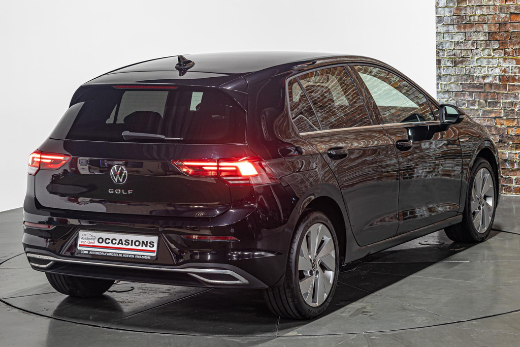 Volkswagen Golf 1.5 TSI R-Line I Stoelen met memory I Stoelverwarming I Rijklaarprijs 44499459-24.jpg | Autobedrijf van Geel