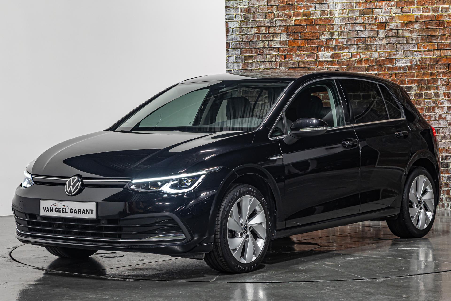 Volkswagen Golf 1.5 TSI R-Line I Stoelen met memory I Stoelverwarming I Rijklaarprijs 44499459-7.jpg | Autobedrijf van Geel