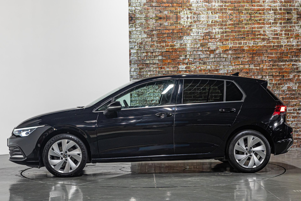 Volkswagen Golf 1.5 TSI R-Line I Stoelen met memory I Stoelverwarming I Rijklaarprijs 44499459-9.jpg | Autobedrijf van Geel