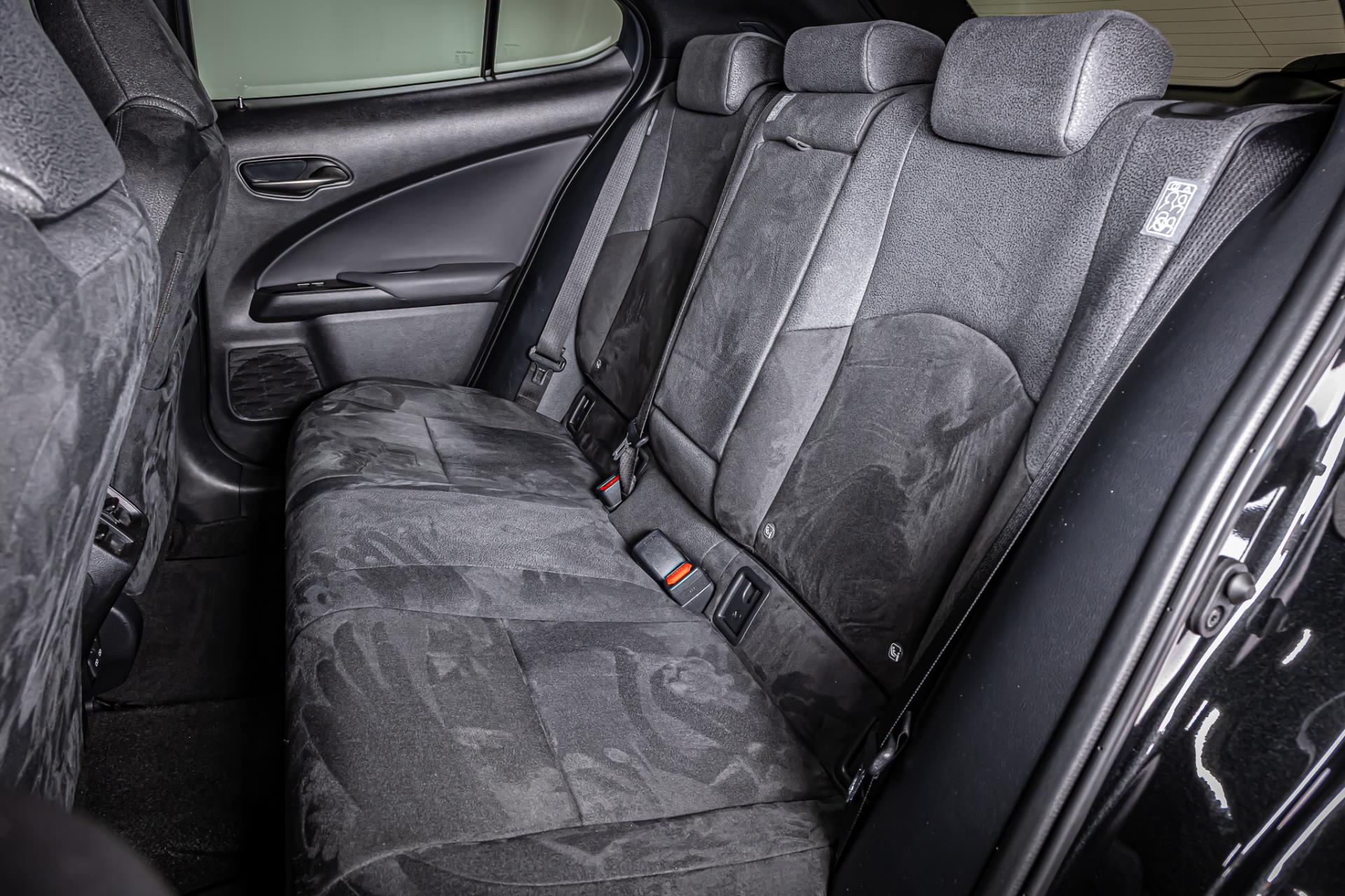 Lexus UX 250h Urban Line I Stuur&Stoel verwarming I Rijklaarprijs 44799541-20.jpg | Autobedrijf van Geel