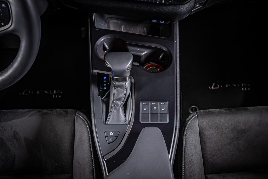 Lexus UX 250h Urban Line I Stuur&Stoel verwarming I Rijklaarprijs 44799541-29.jpg | Autobedrijf van Geel