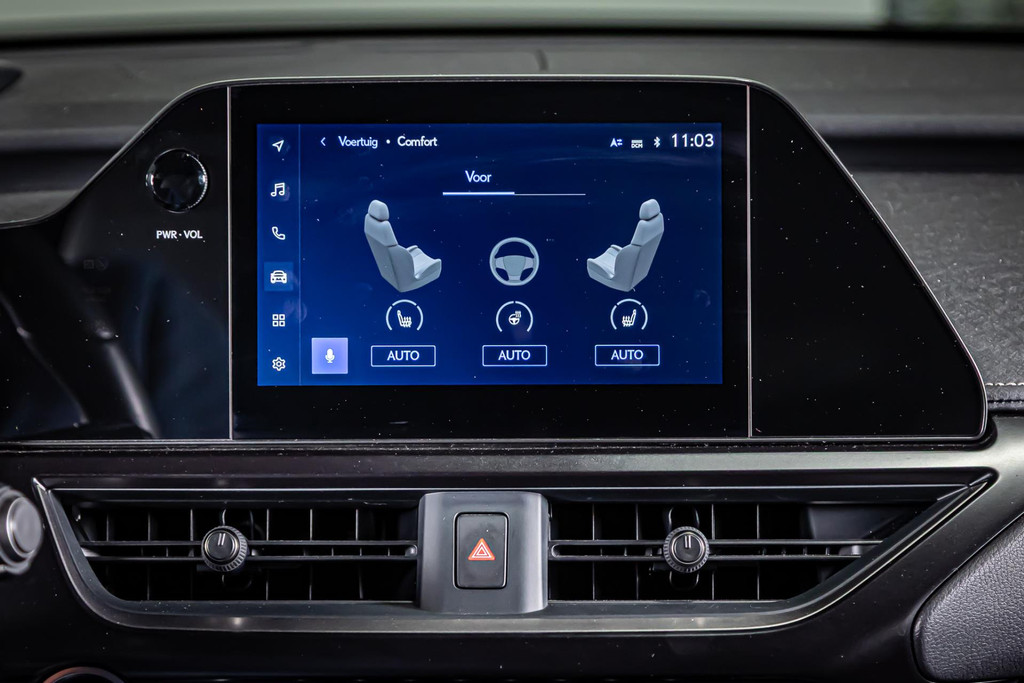 Lexus UX 250h Urban Line I Stuur&Stoel verwarming I Rijklaarprijs 44799541-32.jpg | Autobedrijf van Geel