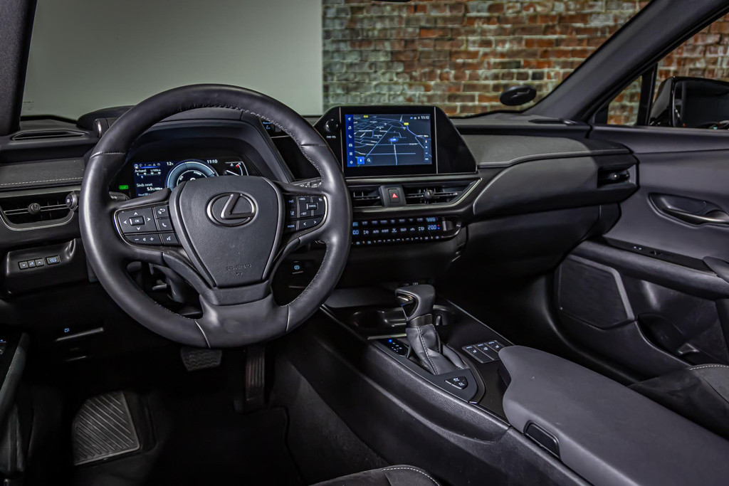 Lexus UX 250h Urban Line I Stuur&Stoel verwarming I Rijklaarprijs 44799541-33.jpg | Autobedrijf van Geel