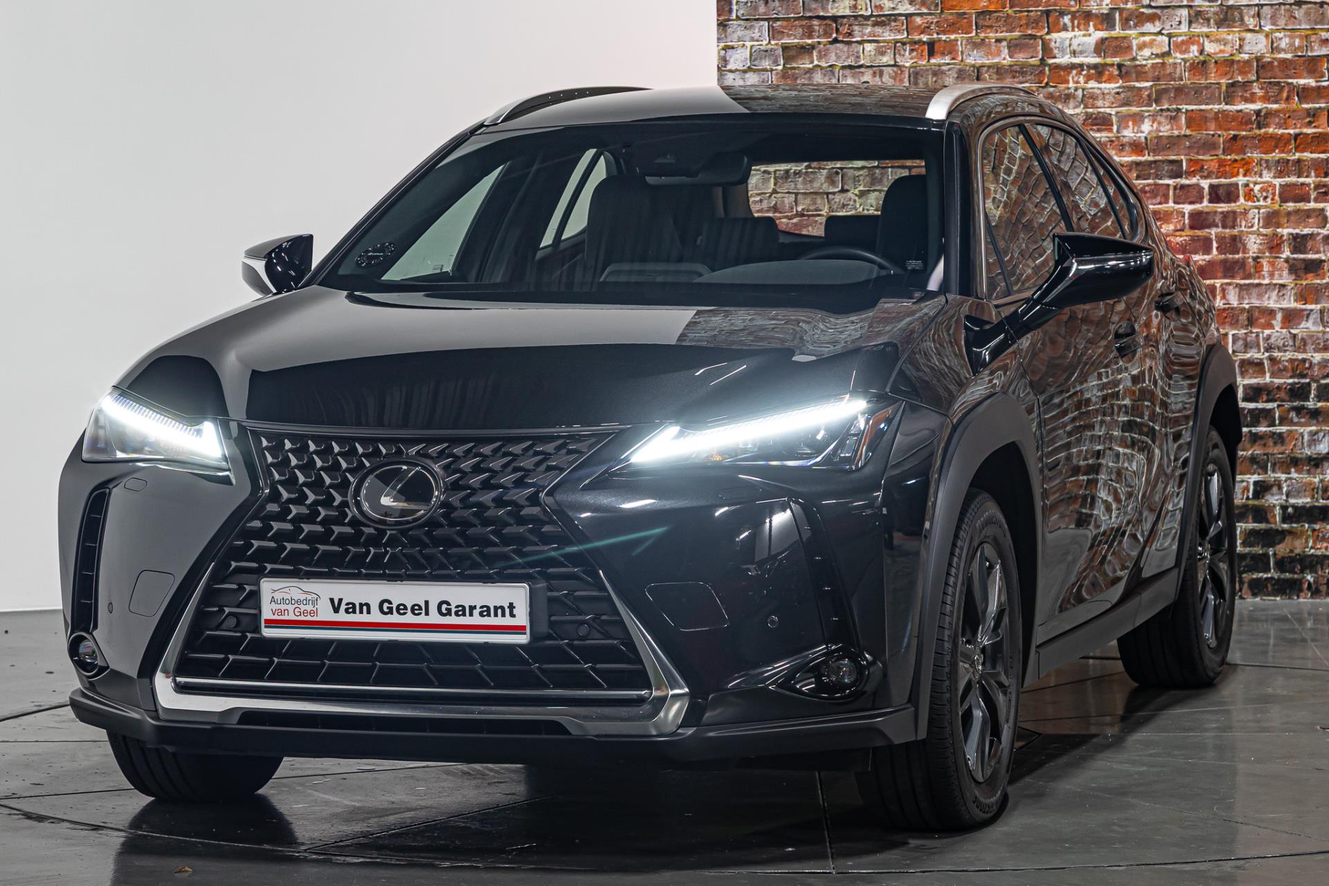 Lexus UX 250h Urban Line I Stuur&Stoel verwarming I Rijklaarprijs 44799541-5.jpg | Autobedrijf van Geel