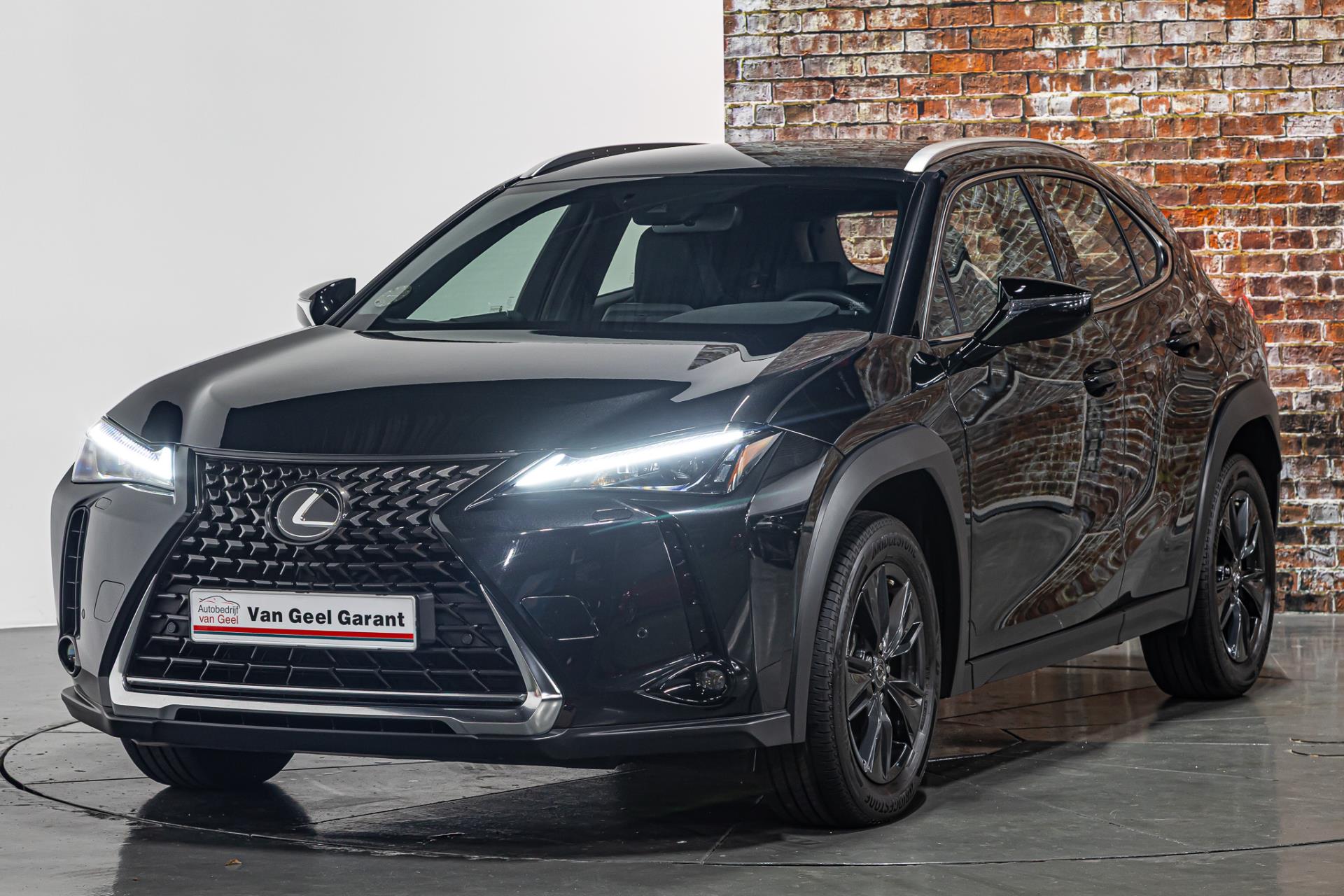 Lexus UX 250h Urban Line I Stuur&Stoel verwarming I Rijklaarprijs 44799541-6.jpg | Autobedrijf van Geel
