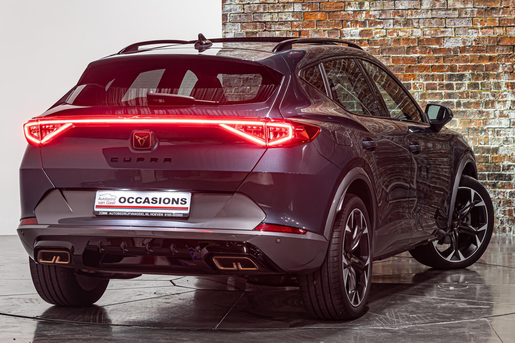CUPRA Formentor 1.4 e-Hybrid Performance I Schuif/kantel dak I Leer pakket I Rijklaarprijs 44882224-1.jpg | Autobedrijf van Geel