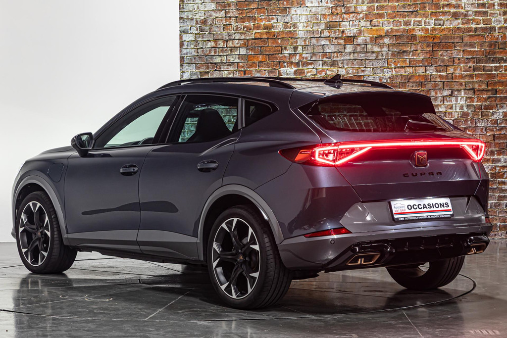 CUPRA Formentor 1.4 e-Hybrid Performance I Schuif/kantel dak I Leer pakket I Rijklaarprijs 44882224-10.jpg | Autobedrijf van Geel