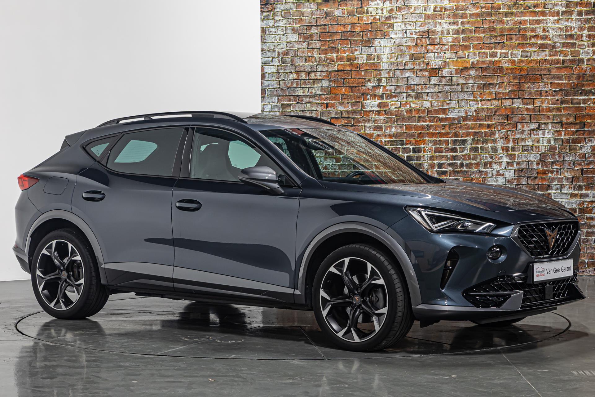 CUPRA Formentor 1.4 e-Hybrid Performance I Schuif/kantel dak I Leer pakket I Rijklaarprijs 44882224-17.jpg | Autobedrijf van Geel