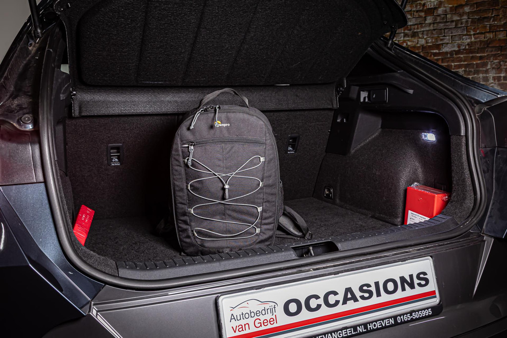 CUPRA Formentor 1.4 e-Hybrid Performance I Schuif/kantel dak I Leer pakket I Rijklaarprijs 44882224-26.jpg | Autobedrijf van Geel