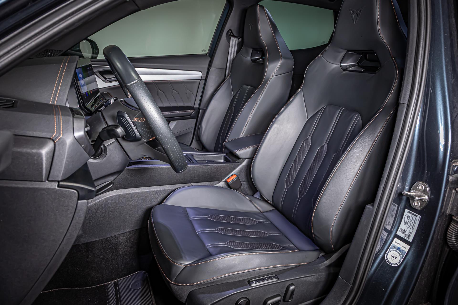 CUPRA Formentor 1.4 e-Hybrid Performance I Schuif/kantel dak I Leer pakket I Rijklaarprijs 44882224-3.jpg | Autobedrijf van Geel