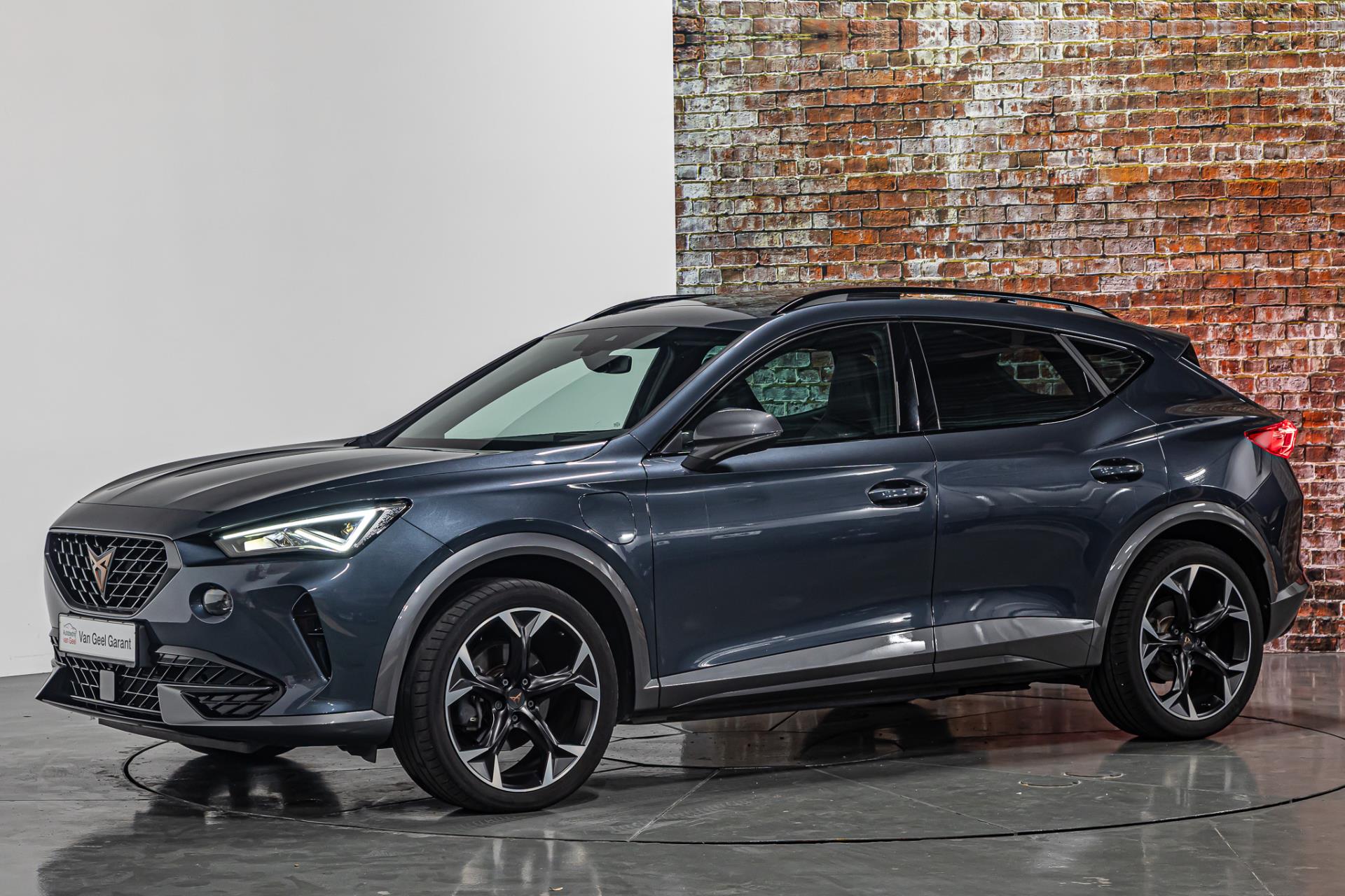 CUPRA Formentor 1.4 e-Hybrid Performance I Schuif/kantel dak I Leer pakket I Rijklaarprijs 44882224-7.jpg | Autobedrijf van Geel