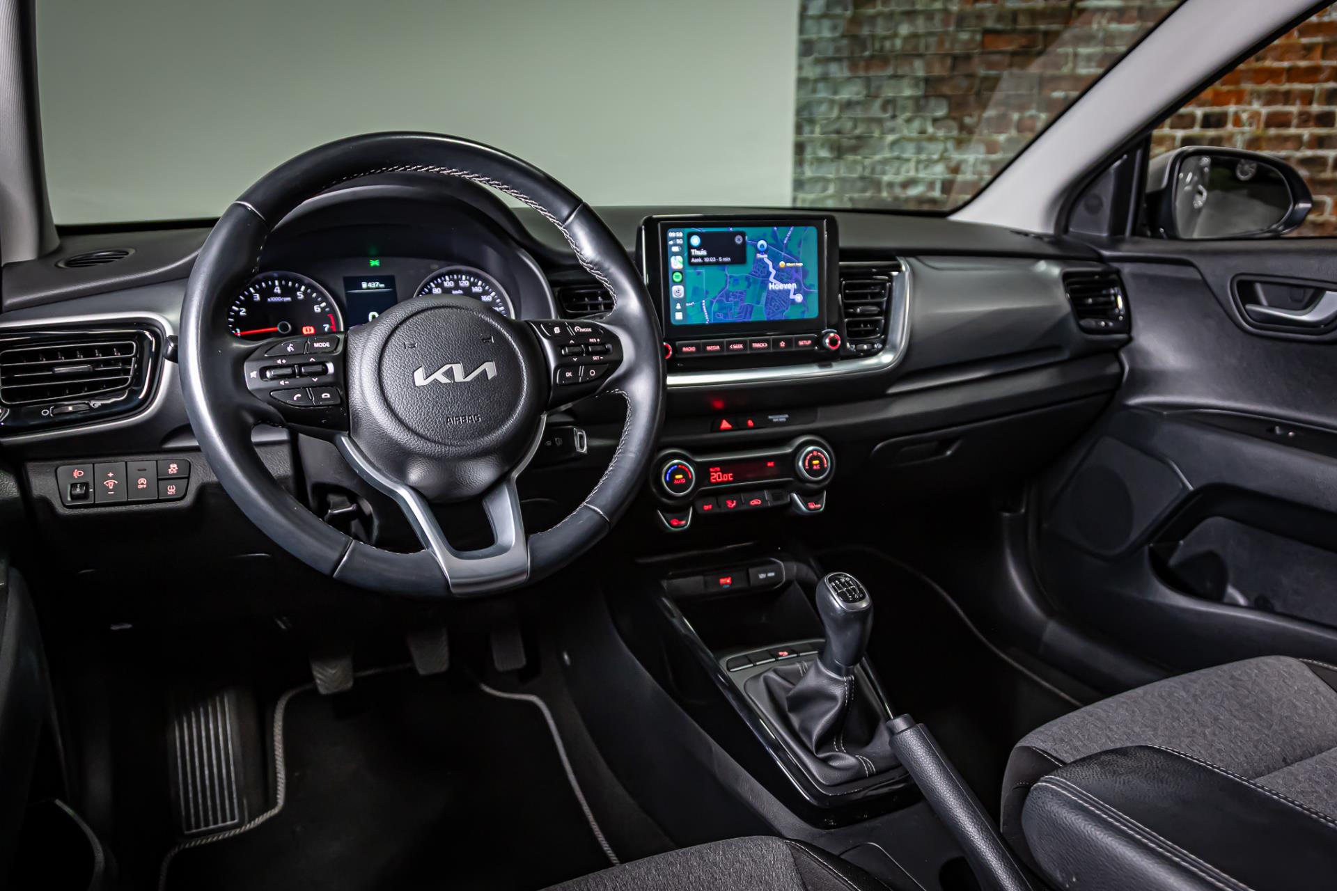 Kia Stonic 1.0 T-GDi Vision I Apple carplay I Achteruitrij camera I Rijklaarprijs 44999701-27.jpg | Autobedrijf van Geel