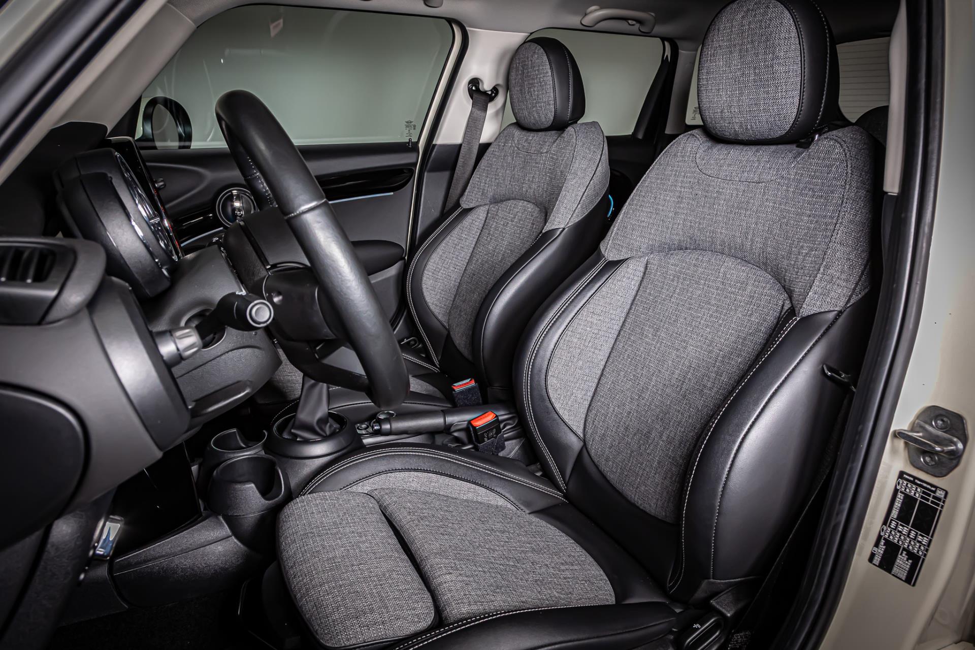 MINI Mini 1.5 One I Navi 45467706-2.jpg | Autobedrijf van Geel