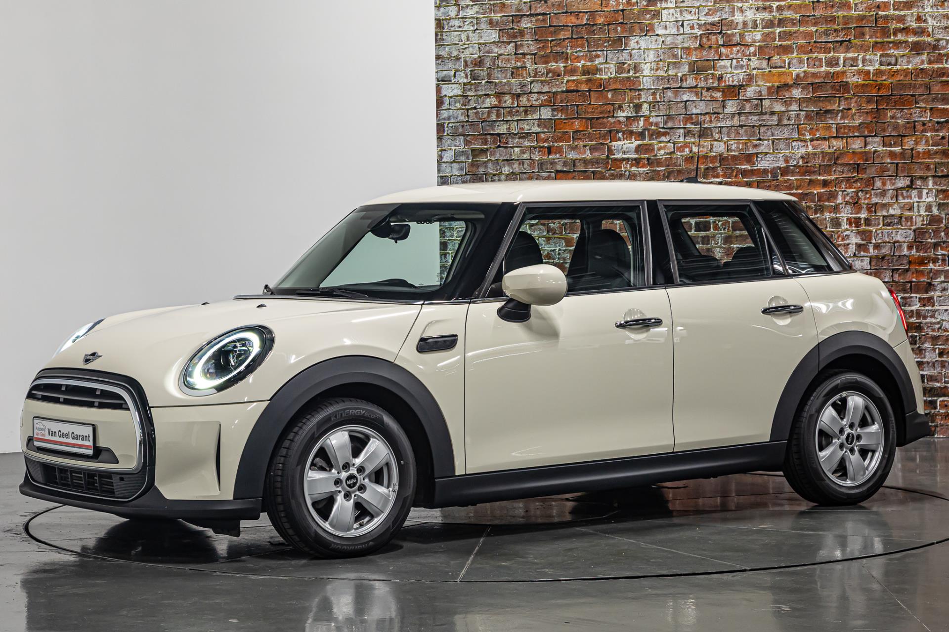 MINI Mini 1.5 One I Navi 45467706-7.jpg | Autobedrijf van Geel