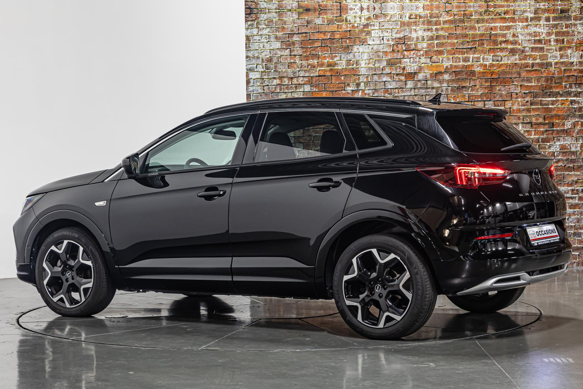 Opel Grandland 1.2 Turbo ultimate I Automaat I Achteruitrij camera I Rijklaarprijs 45755557-10.jpg | Autobedrijf van Geel