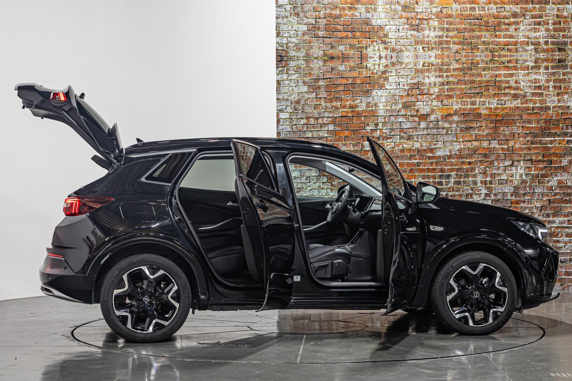 Opel Grandland 1.2 Turbo ultimate I Automaat I Achteruitrij camera I Rijklaarprijs 45755557-17.jpg | Autobedrijf van Geel