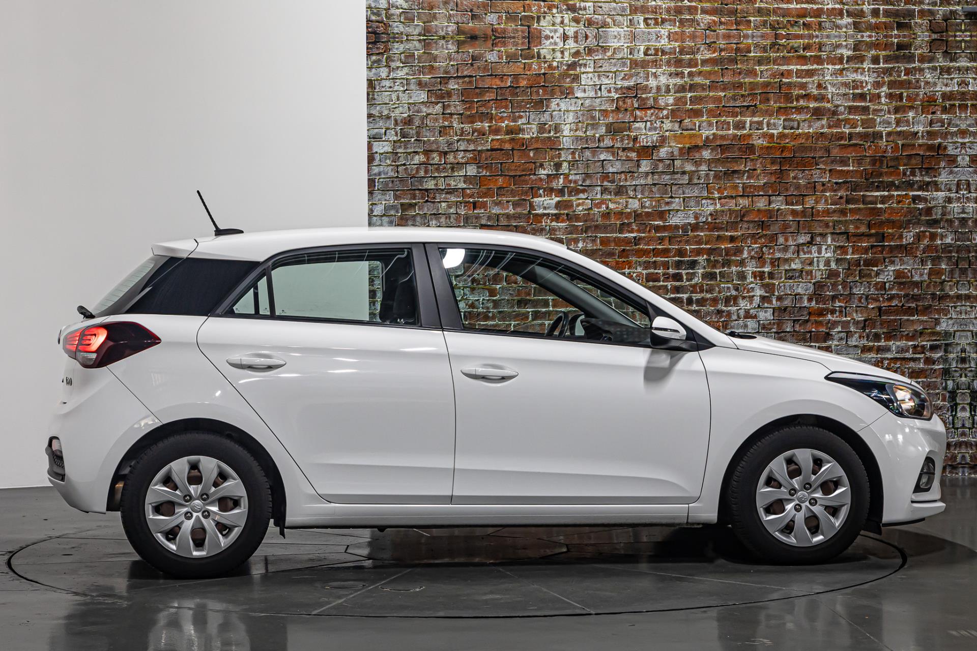 Hyundai i20 1.0 T-GDI Comfort I Camera I Navi I Cruise controle 46201691-15.jpg | Autobedrijf van Geel