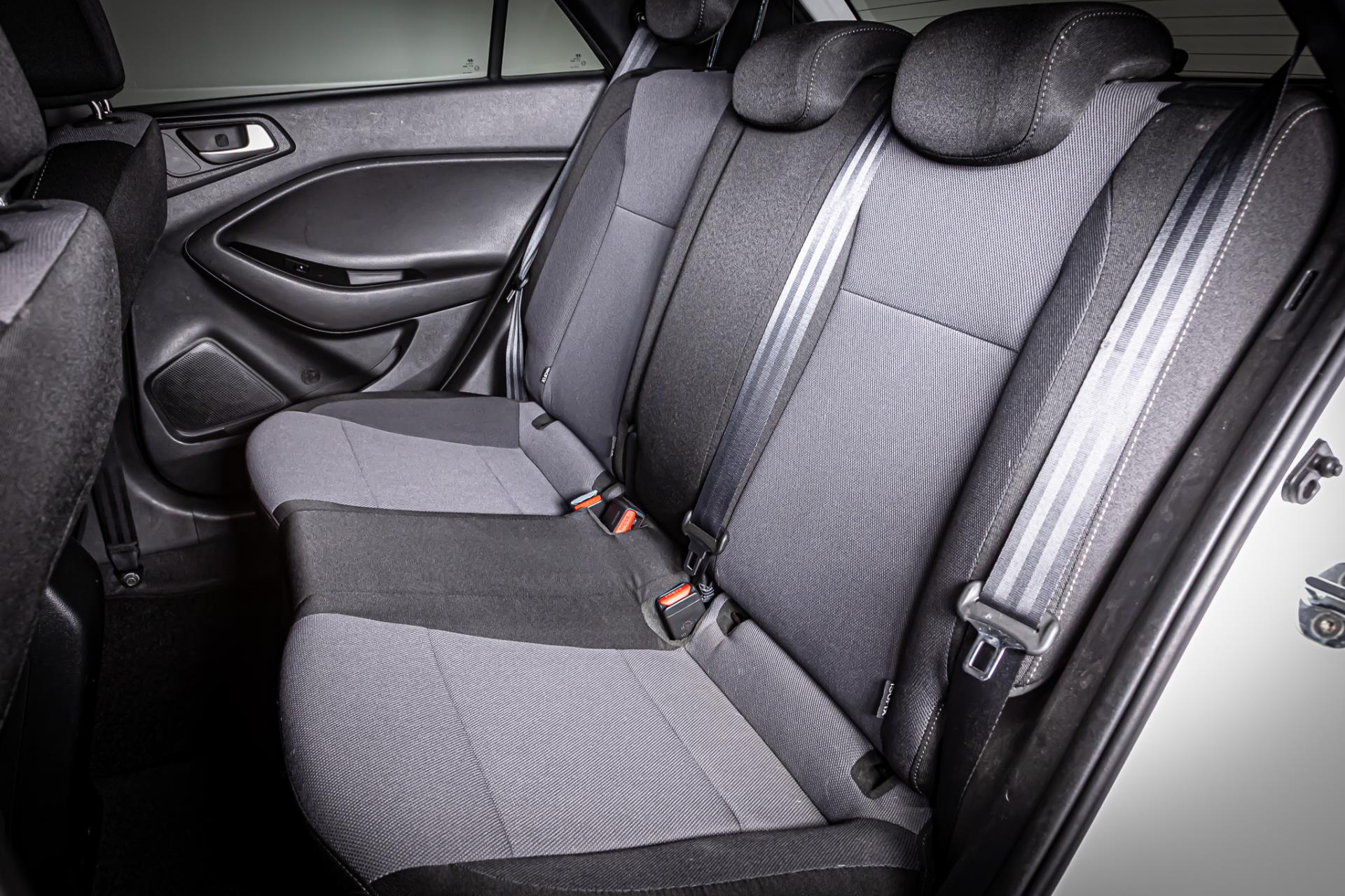 Hyundai i20 1.0 T-GDI Comfort I Camera I Navi I Cruise controle 46201691-18.jpg | Autobedrijf van Geel