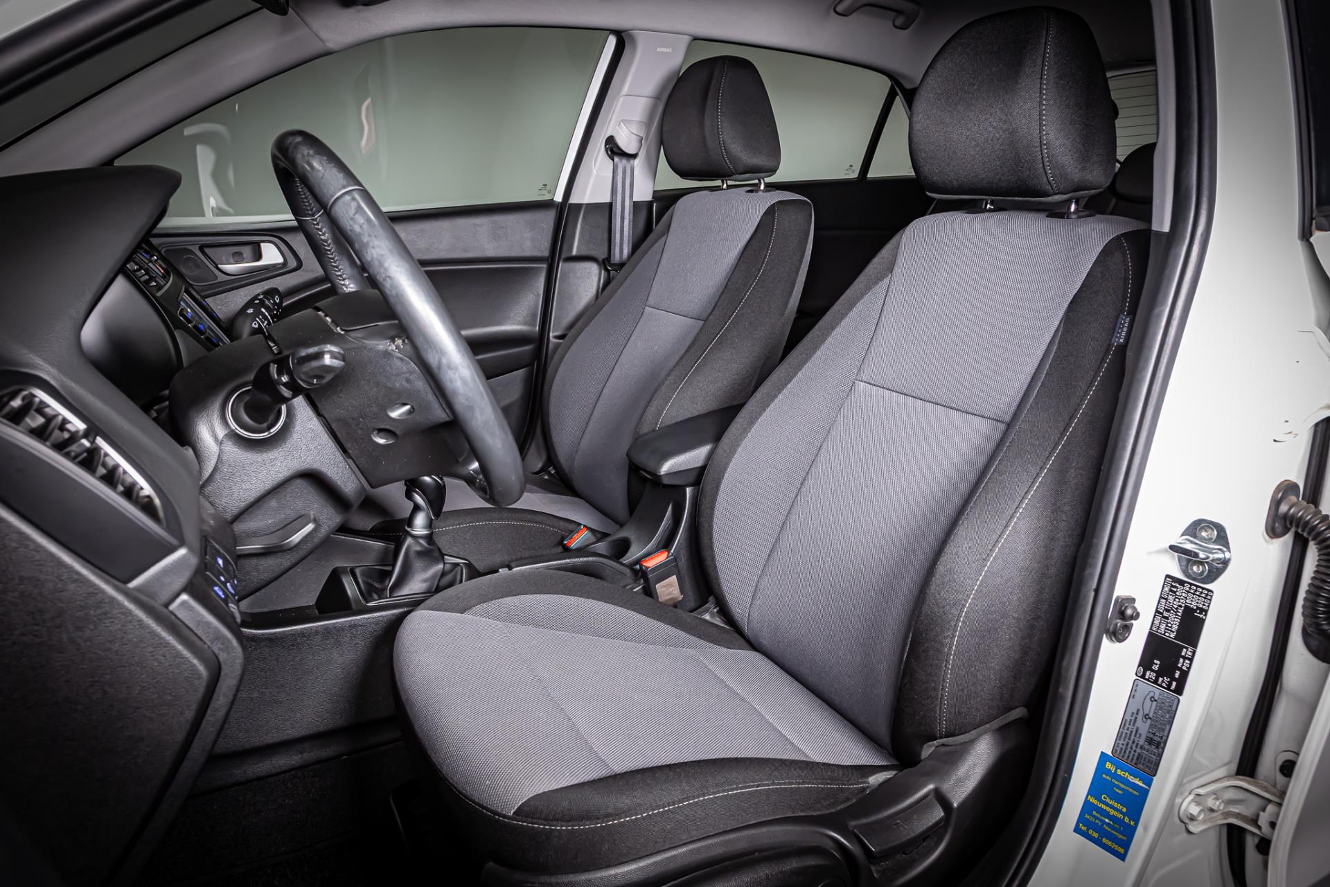 Hyundai i20 1.0 T-GDI Comfort I Camera I Navi I Cruise controle 46201691-2.jpg | Autobedrijf van Geel