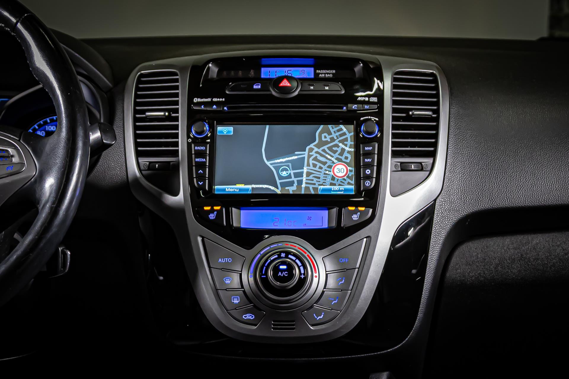 Hyundai ix20 1.6i Premium I Trekhaak I Schuif/kantel dak I Stoelverwarming 46202384-25.jpg | Autobedrijf van Geel