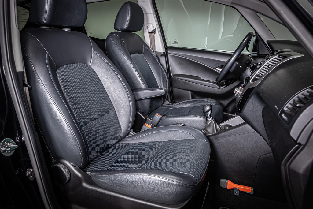 Hyundai ix20 1.6i Premium I Trekhaak I Schuif/kantel dak I Stoelverwarming 46202384-3.jpg | Autobedrijf van Geel