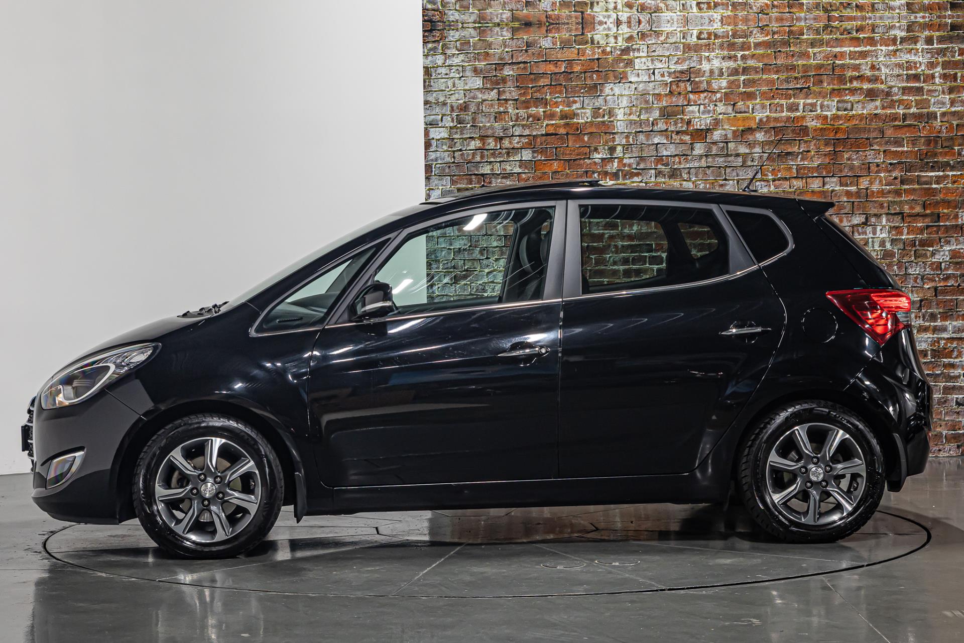 Hyundai ix20 1.6i Premium I Trekhaak I Schuif/kantel dak I Stoelverwarming 46202384-8.jpg | Autobedrijf van Geel