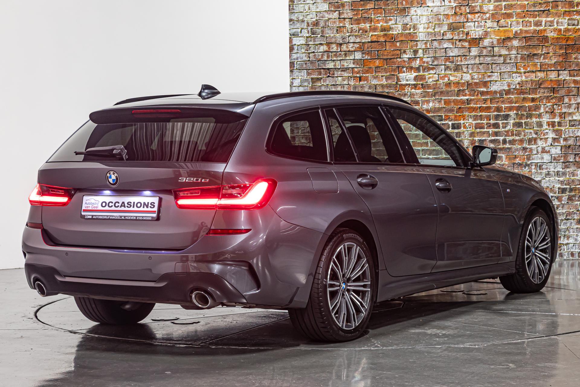 BMW 3 Serie Touring 320e M Sport I Plug in I Head up display 47053318-1.jpg | Autobedrijf van Geel