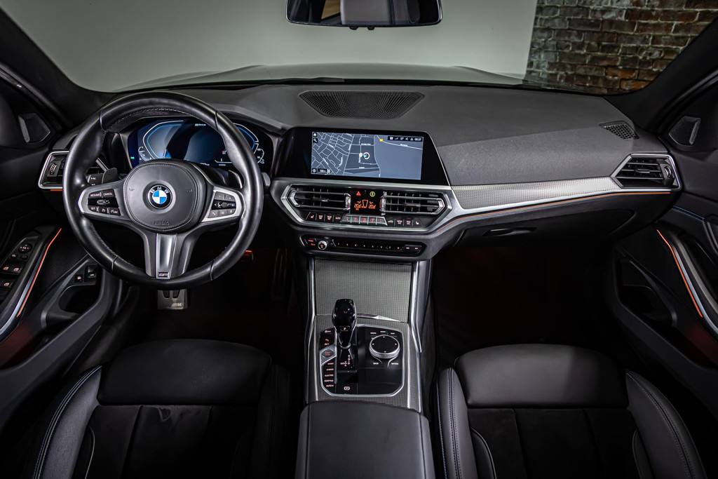 BMW 3 Serie Touring 320e M Sport I Plug in I Head up display 47053318-20.jpg | Autobedrijf van Geel