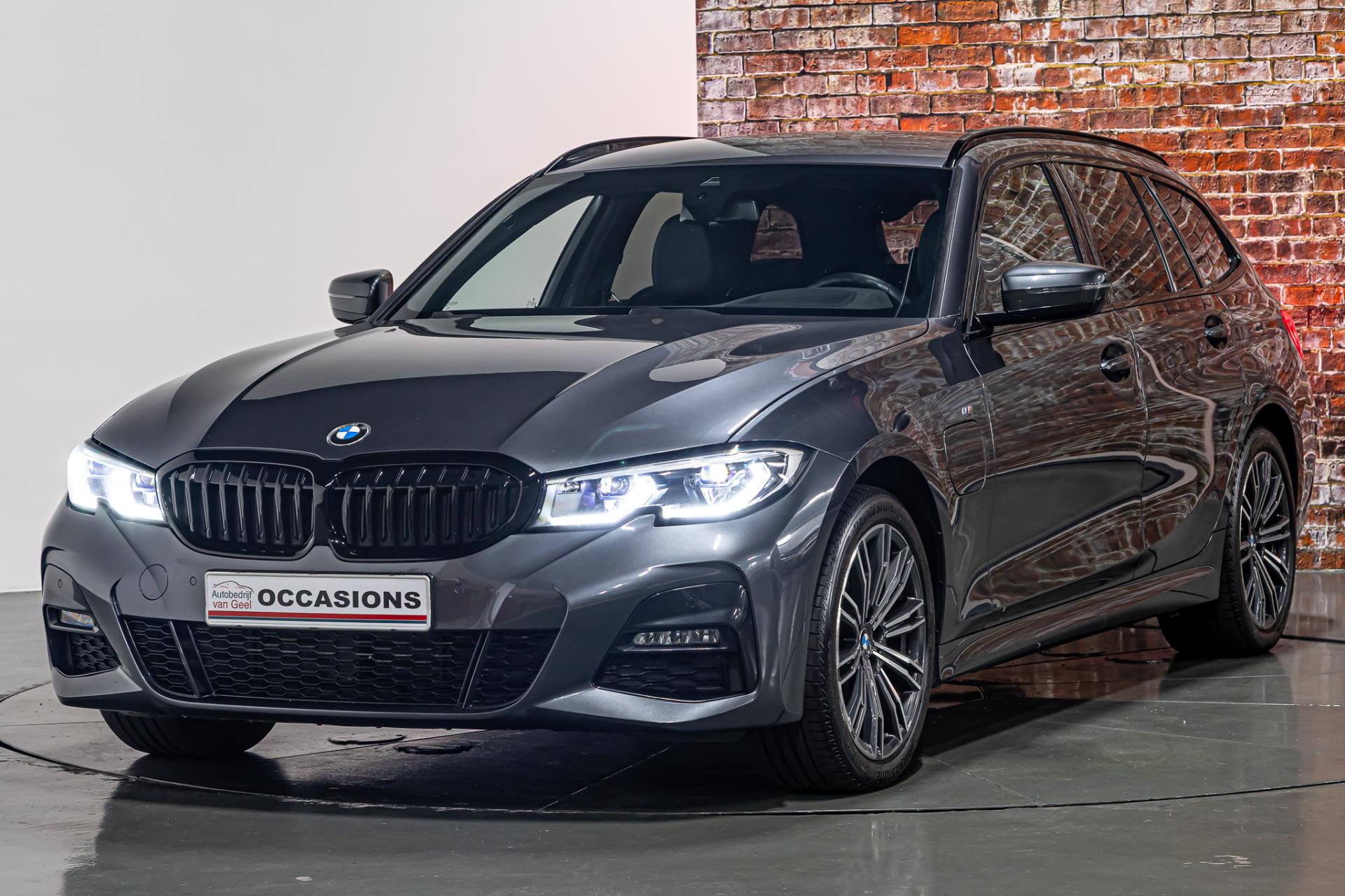BMW 3 Serie Touring 320e M Sport I Plug in I Head up display 47053318-4.jpg | Autobedrijf van Geel