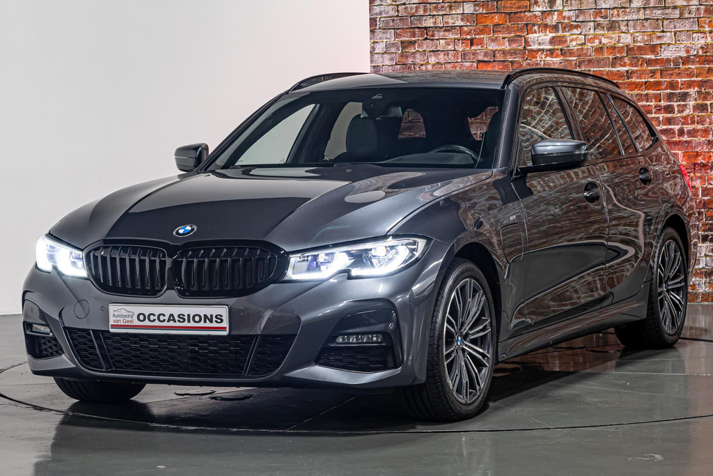 BMW 3 Serie Touring 320e M Sport I Plug in I Head up display 47053318-4.jpg | Autobedrijf van Geel