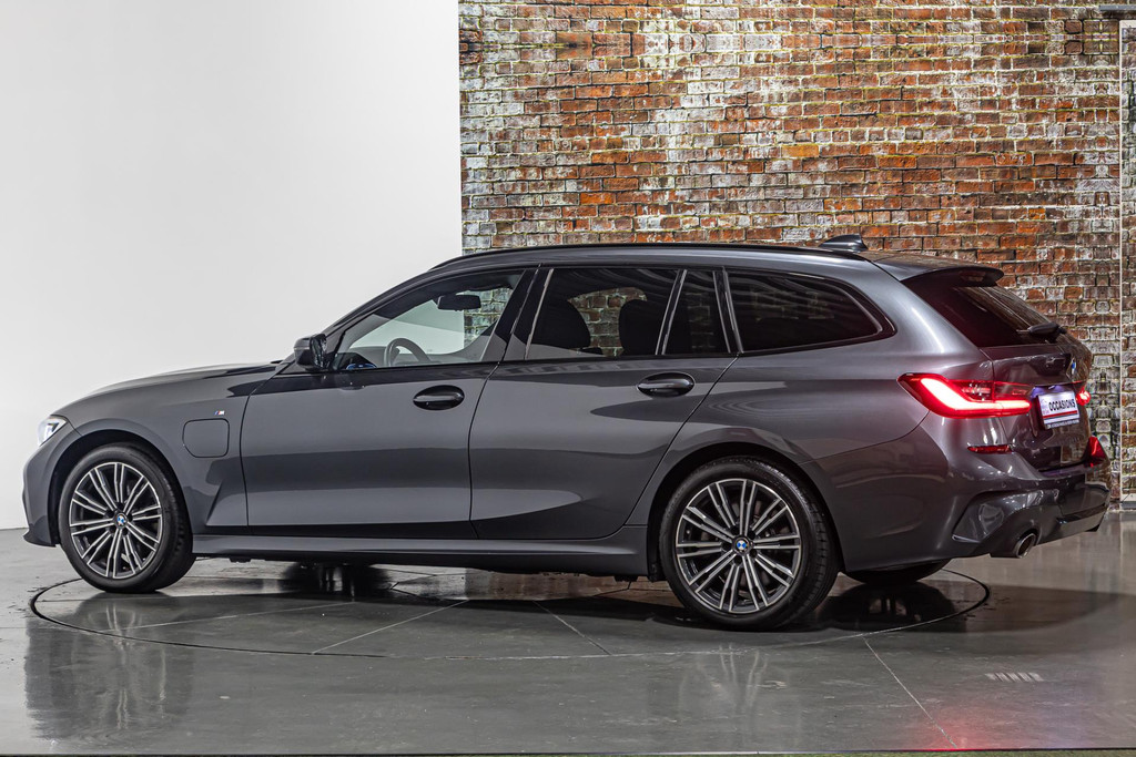 BMW 3 Serie Touring 320e M Sport I Plug in I Head up display 47053318-8.jpg | Autobedrijf van Geel