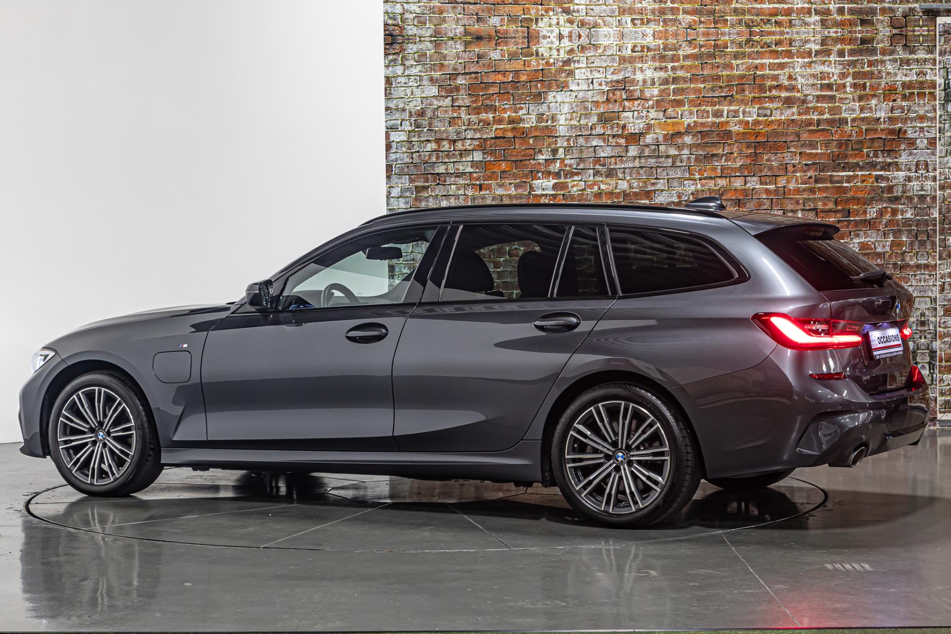 BMW 3 Serie Touring 320e M Sport I Plug in I Head up display 47053318-8.jpg | Autobedrijf van Geel