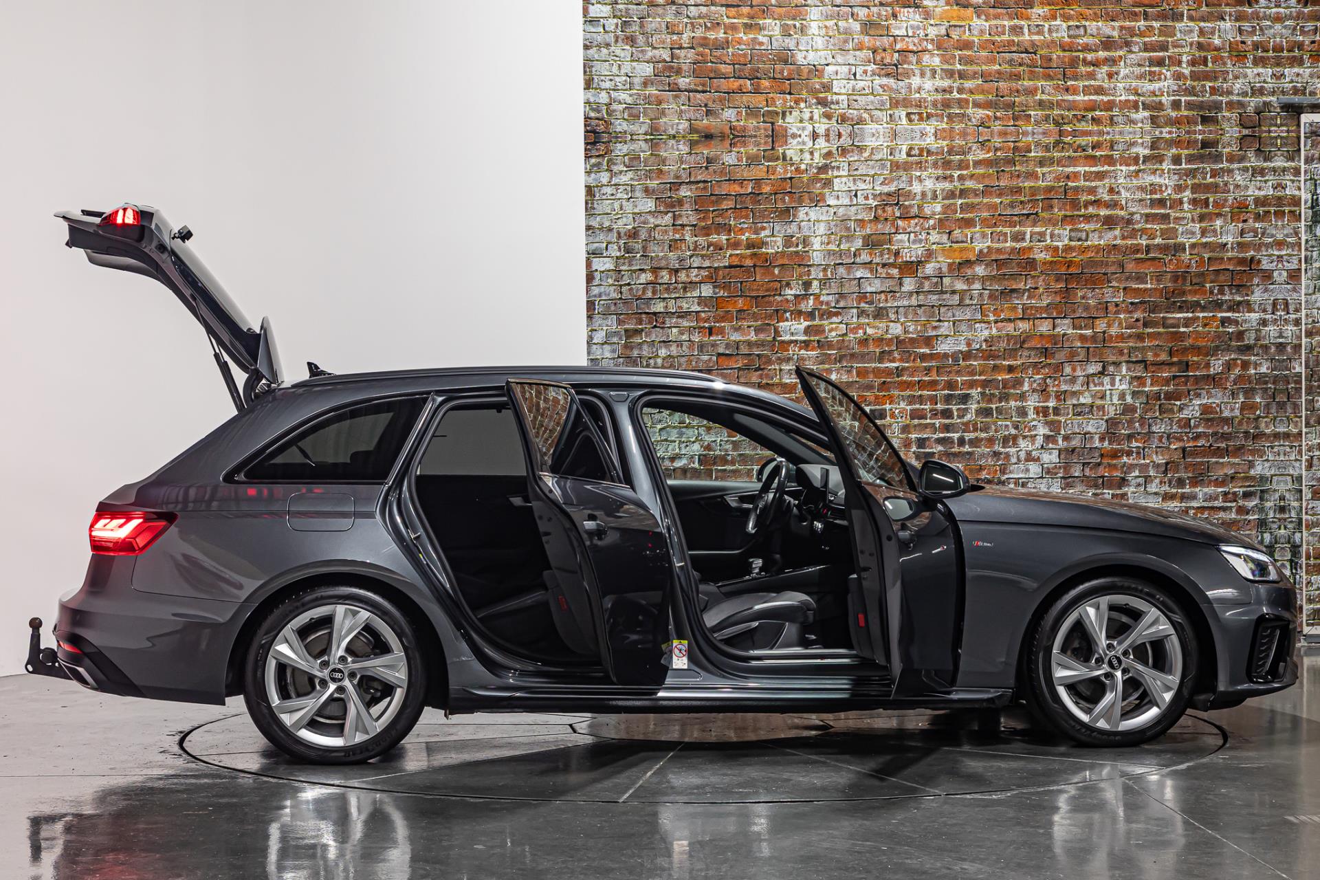 Audi A4 Avant 35 TFSI S Line I Elektrisch uitklapbare trekhaak I Automaat 47176537-16.jpg | Autobedrijf van Geel