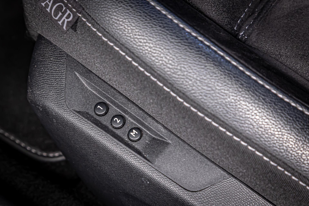 Opel Astra 1.2 Elegance I Elektrisch schuif/kantel dak I Rondom camera I Stuur&stoel verwarming 47210807-21.jpg | Autobedrijf van Geel