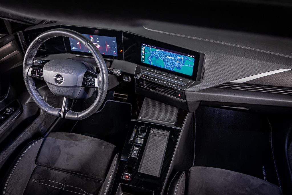 Opel Astra 1.2 Elegance I Elektrisch schuif/kantel dak I Rondom camera I Stuur&stoel verwarming 47210807-28.jpg | Autobedrijf van Geel