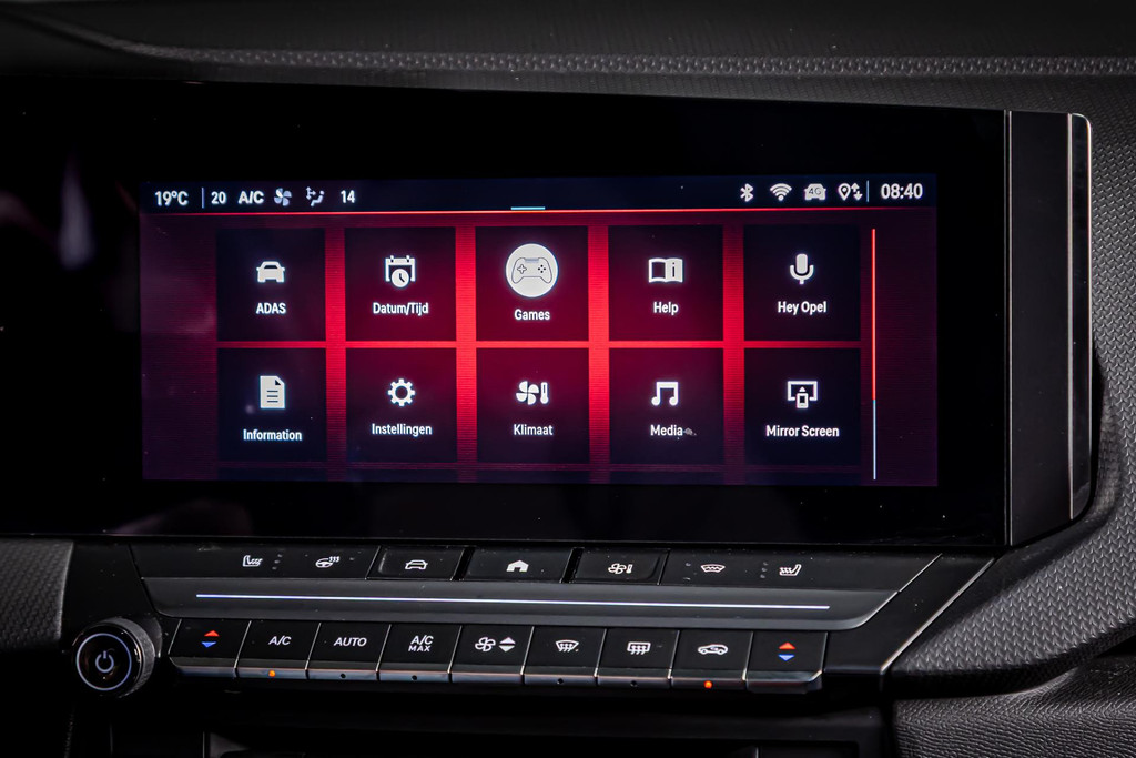 Opel Astra 1.2 Elegance I Elektrisch schuif/kantel dak I Rondom camera I Stuur&stoel verwarming 47210807-39.jpg | Autobedrijf van Geel