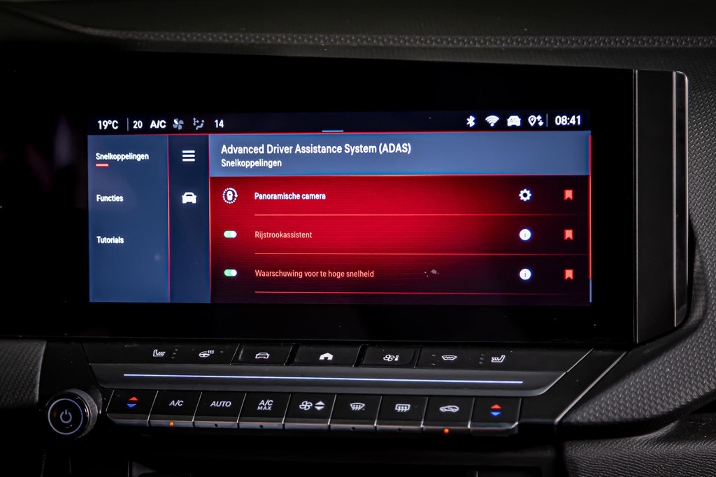 Opel Astra 1.2 Elegance I Elektrisch schuif/kantel dak I Rondom camera I Stuur&stoel verwarming 47210807-41.jpg | Autobedrijf van Geel