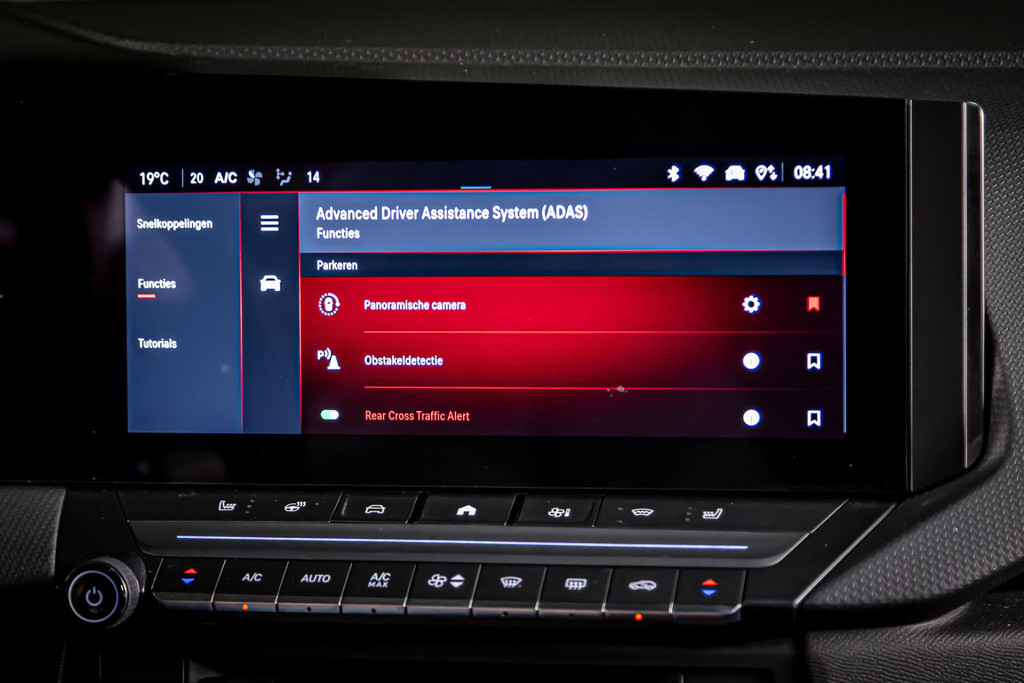 Opel Astra 1.2 Elegance I Elektrisch schuif/kantel dak I Rondom camera I Stuur&stoel verwarming 47210807-42.jpg | Autobedrijf van Geel