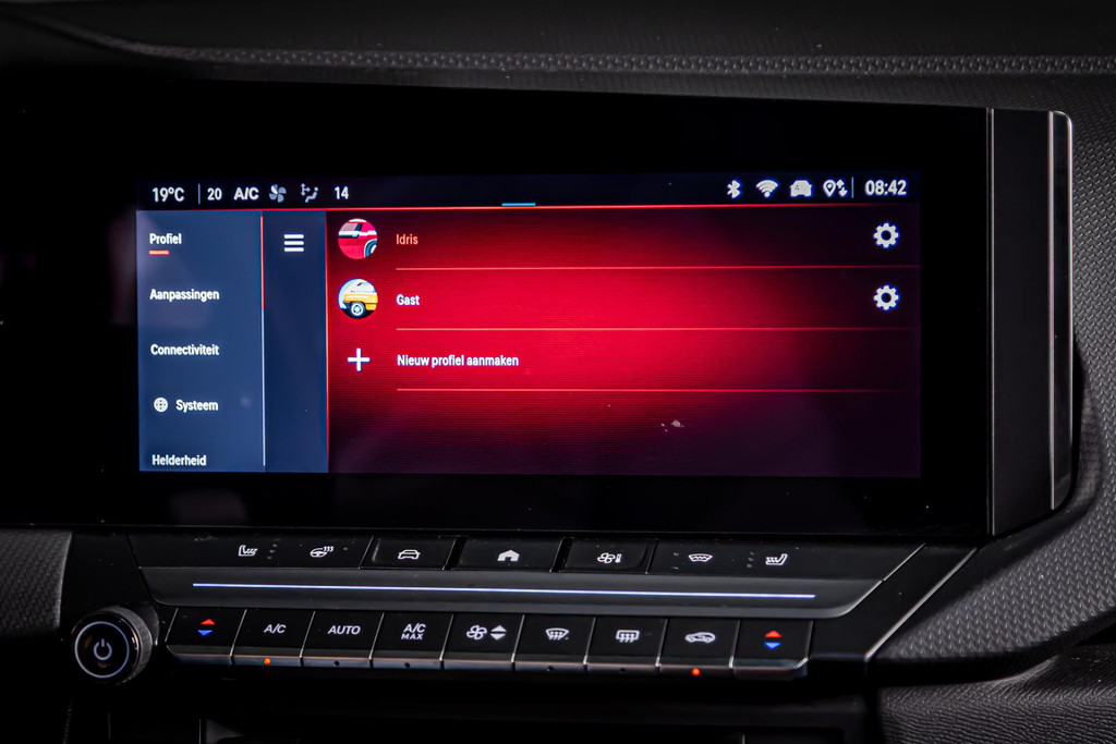 Opel Astra 1.2 Elegance I Elektrisch schuif/kantel dak I Rondom camera I Stuur&stoel verwarming 47210807-46.jpg | Autobedrijf van Geel