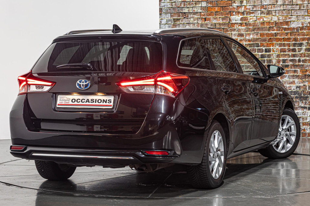 Toyota Auris 1.8 Hybrid Lease Pro I Achteruitrij camera I Cruise controle 47547122-1.jpg | Autobedrijf van Geel