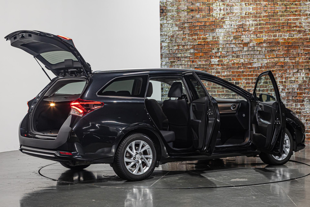 Toyota Auris 1.8 Hybrid Lease Pro I Achteruitrij camera I Cruise controle 47547122-12.jpg | Autobedrijf van Geel