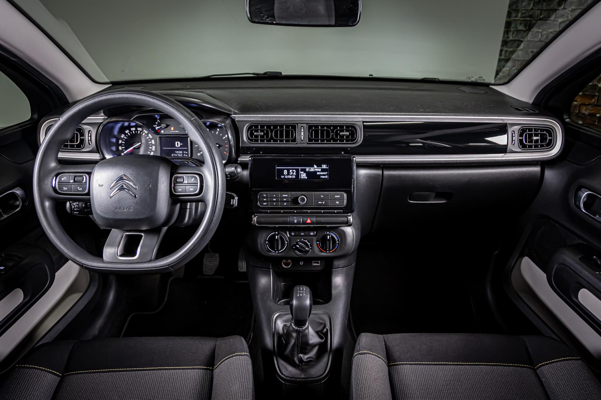 Citroën C3 1.2 PureTech Feel I Trekhaak I Cruise controle I Rijklaarprijs 47562902-20.jpg | Autobedrijf van Geel