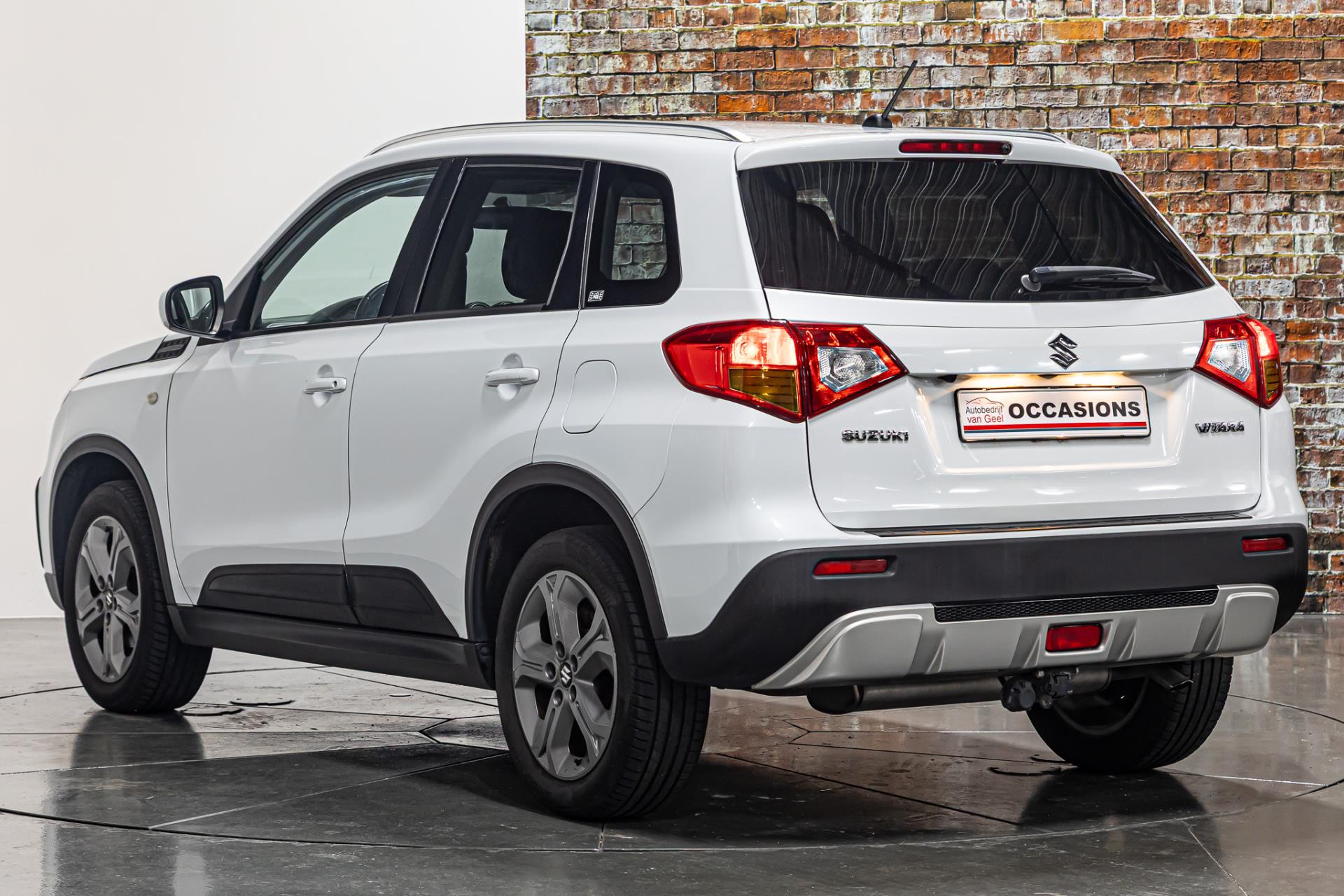 Suzuki Vitara 1.6 Exclusive I Afneembare trekhaak I Achteruitrij camera 47812419-9.jpg | Autobedrijf van Geel
