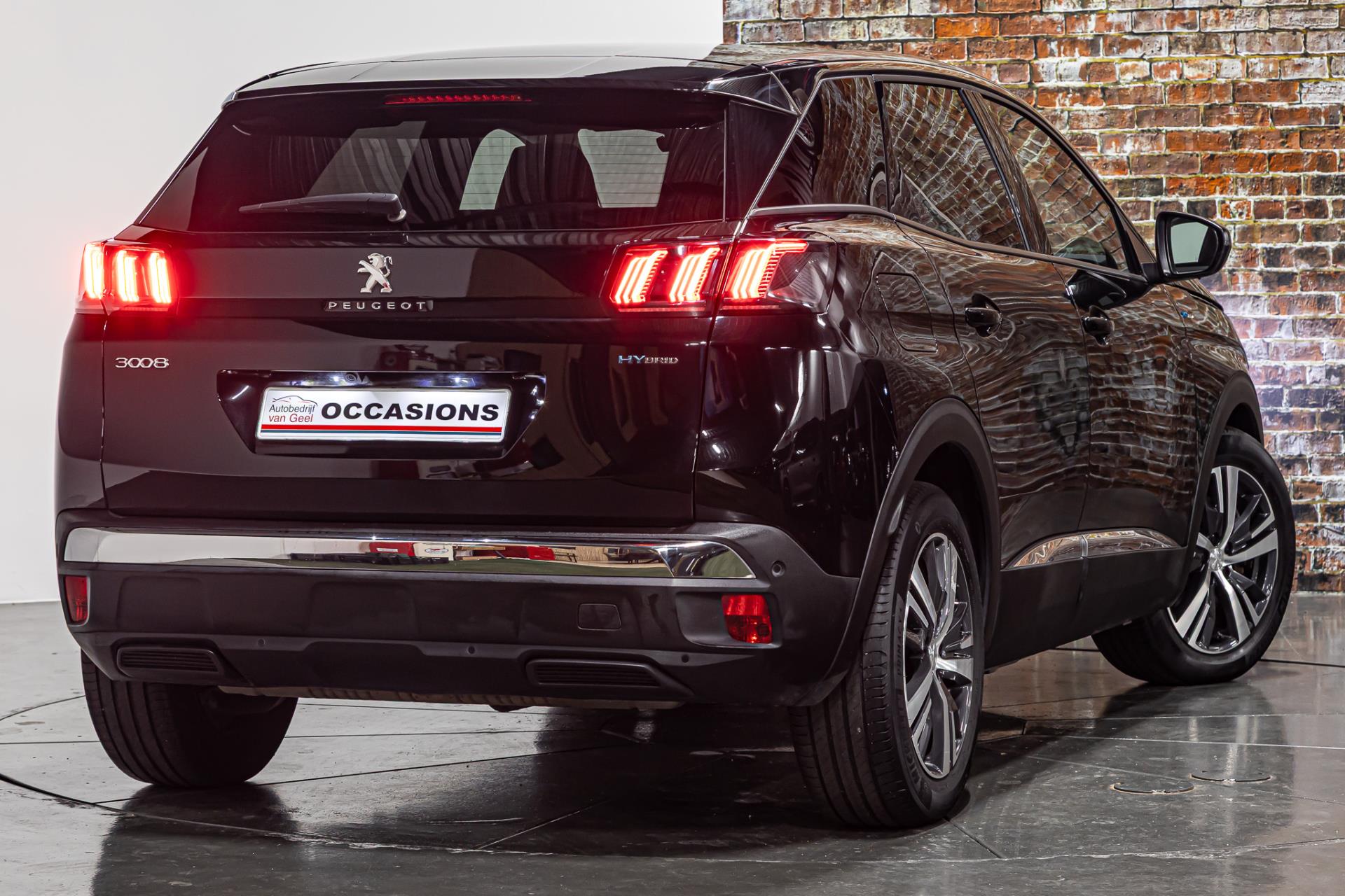 Peugeot 3008 1.6 HYbrid 225 Allure I Camera I Stoelverwarming I Apple carplay 47899346-1.jpg | Autobedrijf van Geel