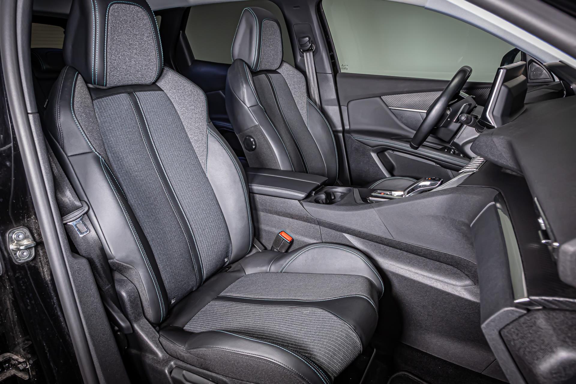 Peugeot 3008 1.6 HYbrid 225 Allure I Camera I Stoelverwarming I Apple carplay 47899346-3.jpg | Autobedrijf van Geel