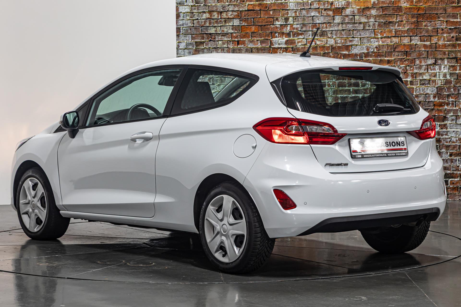 Ford Fiesta 1.1 Trend I Airco I Parkeersensoren achter 47988736-11.jpg | Autobedrijf van Geel