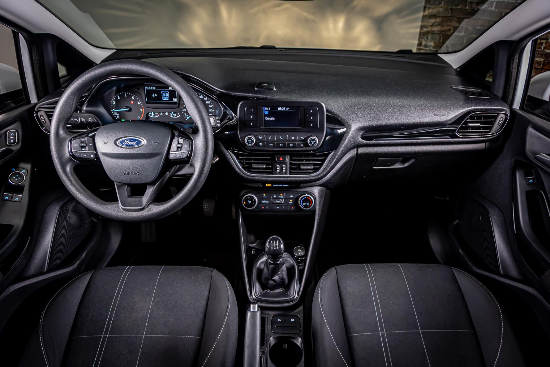 Ford Fiesta 1.1 Trend I Airco I Parkeersensoren achter 47988736-21.jpg | Autobedrijf van Geel